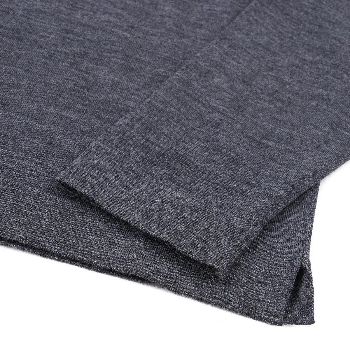 04651 / A Trip in a Bag Lightweight Merino Sweater