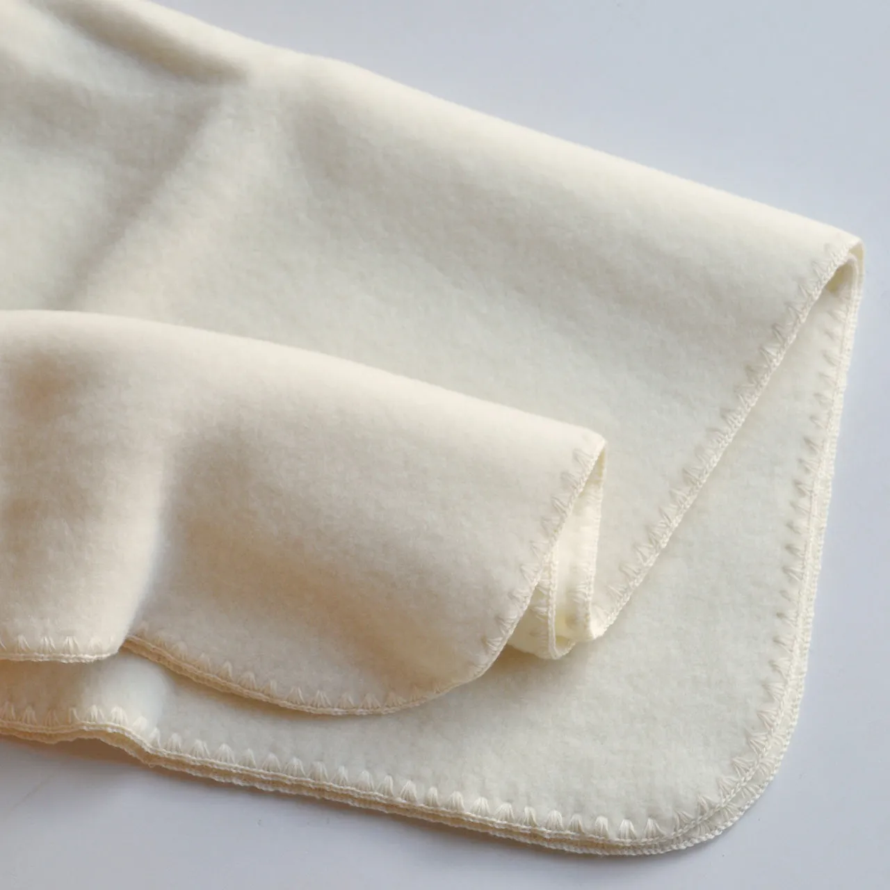 Baby Blanket in Organic Merino Wool Fleece (65x100cm)