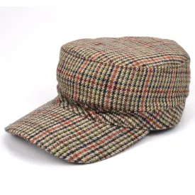 Classic Tweed country flat cap with flat top and curved peak - Brown