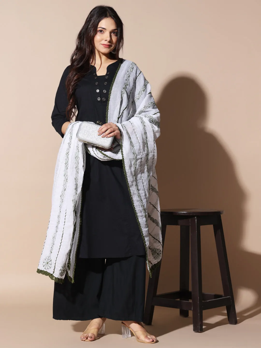 Elegant Handcrafted Kota Doriya Dupatta with Lucknowi Chikankari Embroidery