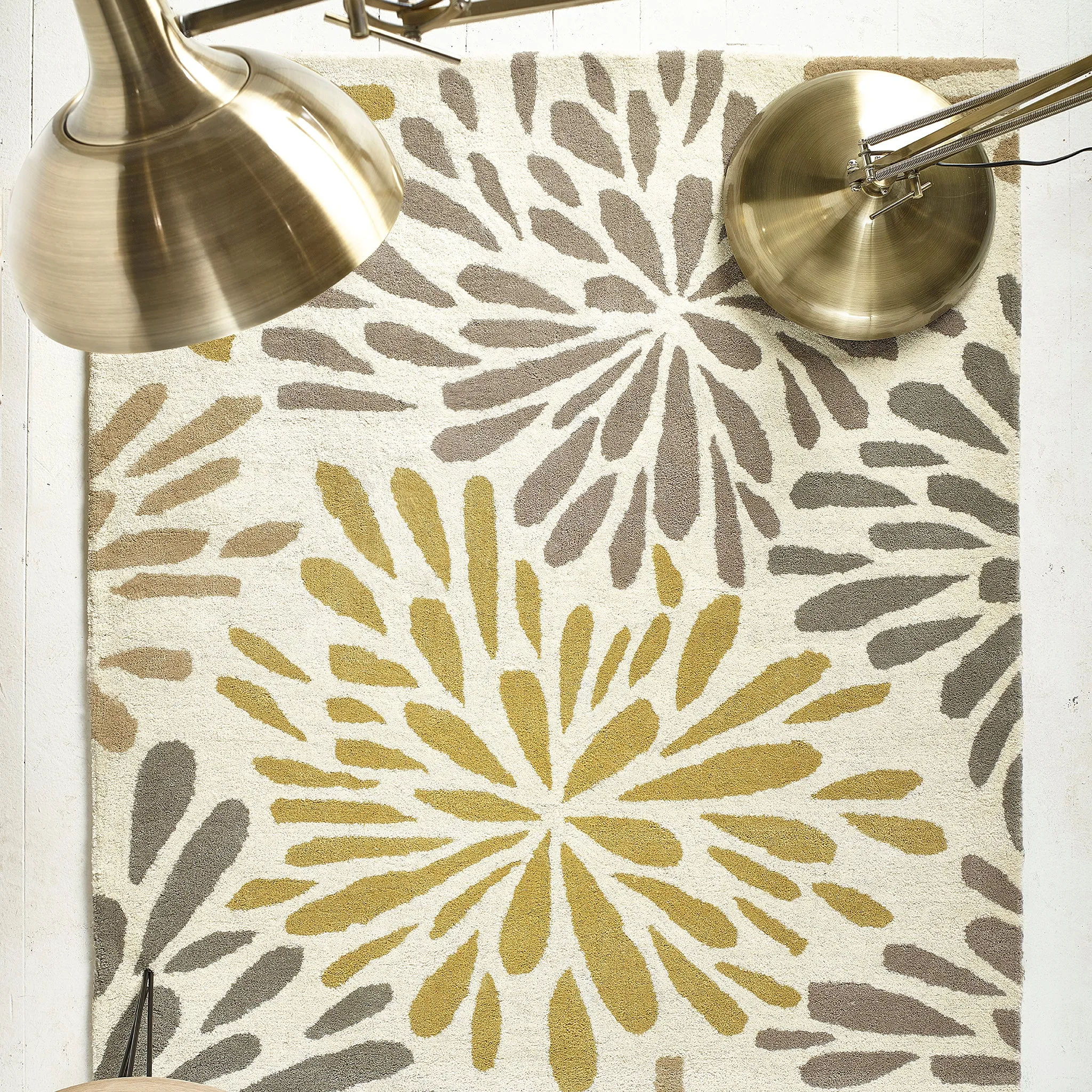 Flowerburst Rug Grey