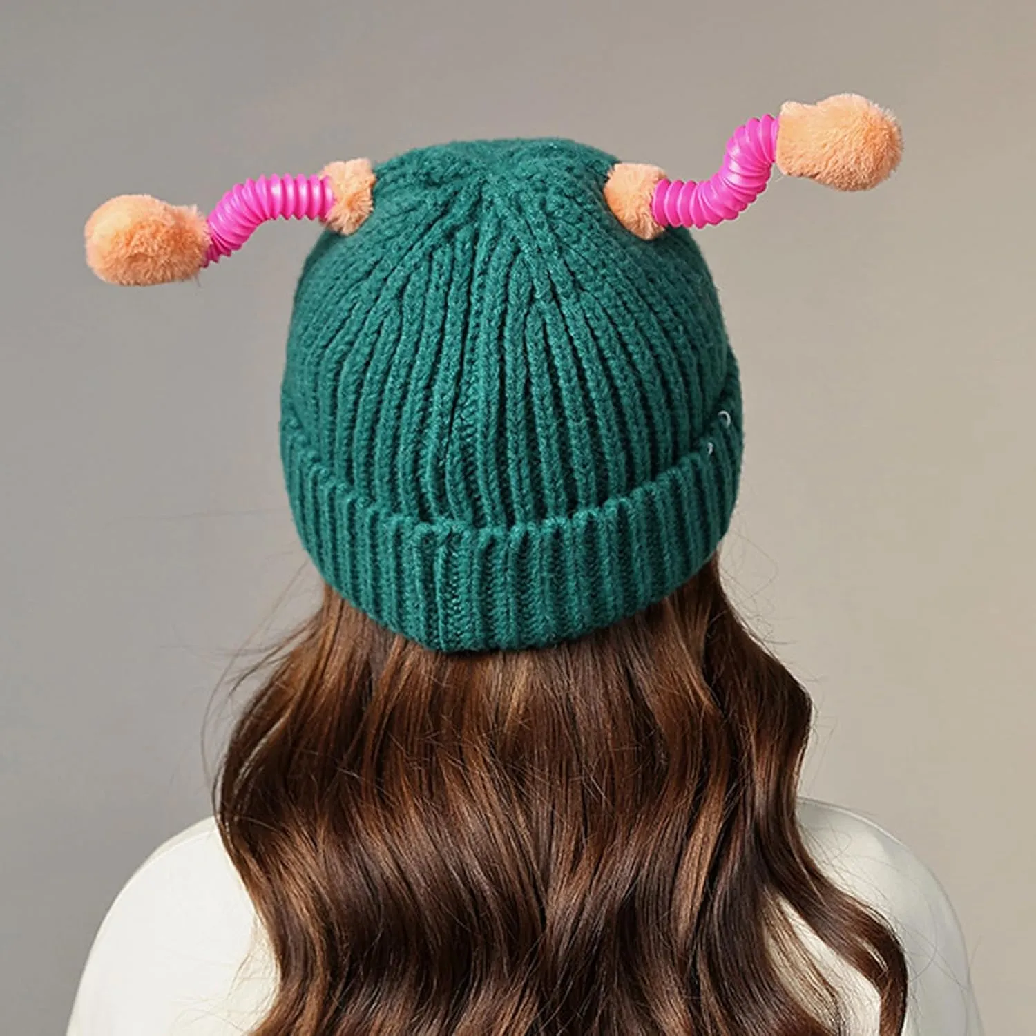 Honganda Funny Beanie Hat for Women, Glowing Monster Knitted Hat with Retractable Tentacles, Warm Winter Hat Gift for Adult