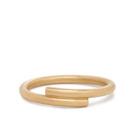 <!--RG792-->small hug ring