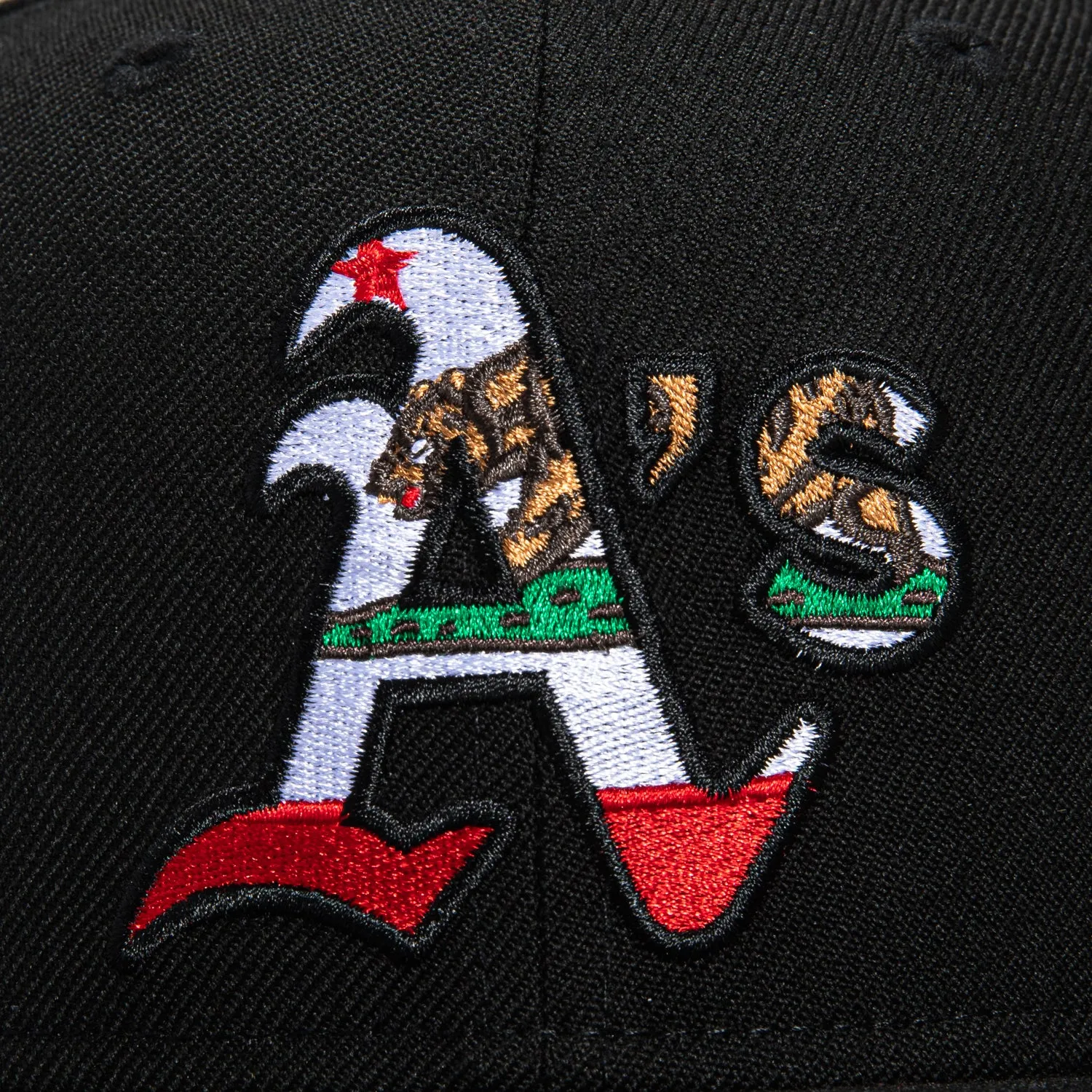 New Era 9Fifty Oakland Athletics California Flag Fill Snapback Hat - Black