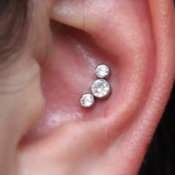 Steel Internally Threaded 3 CZ Cluster Tragus Labret