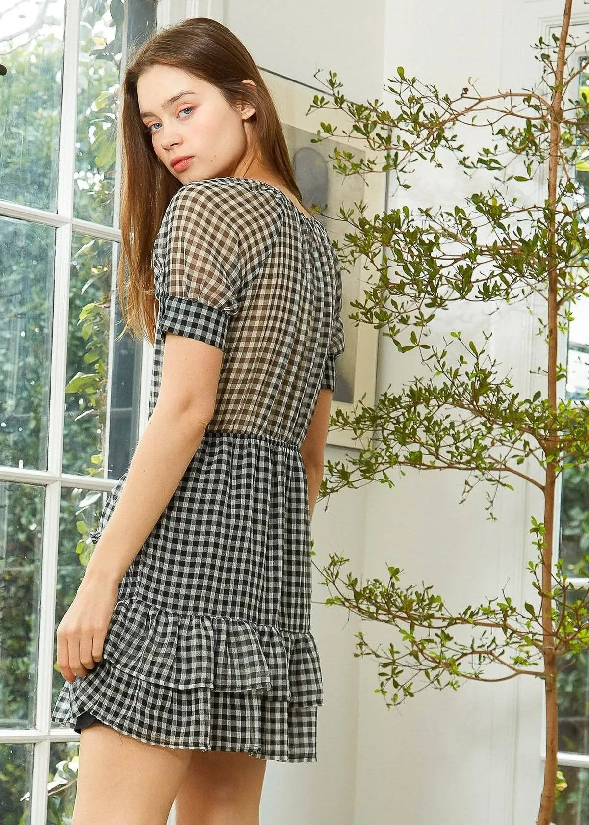 Women's Crinkle Chiffon Gingham in Black